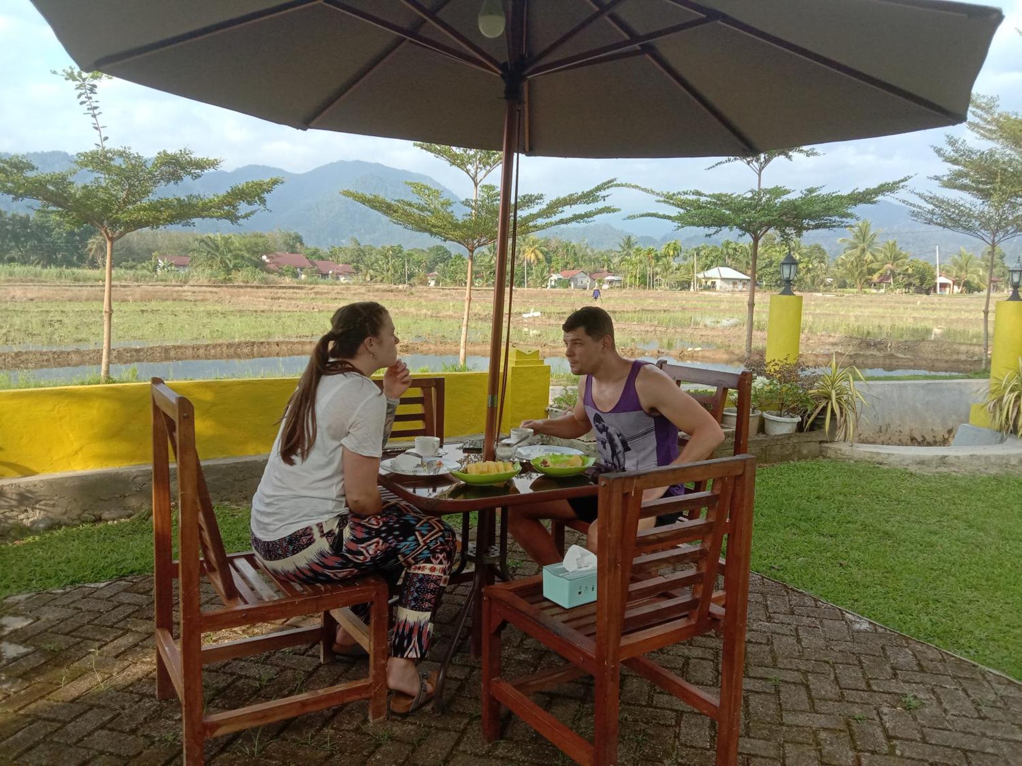 Ambow Homestay Jungle Trekking & Village Tour Bukit Lawang Εξωτερικό φωτογραφία
