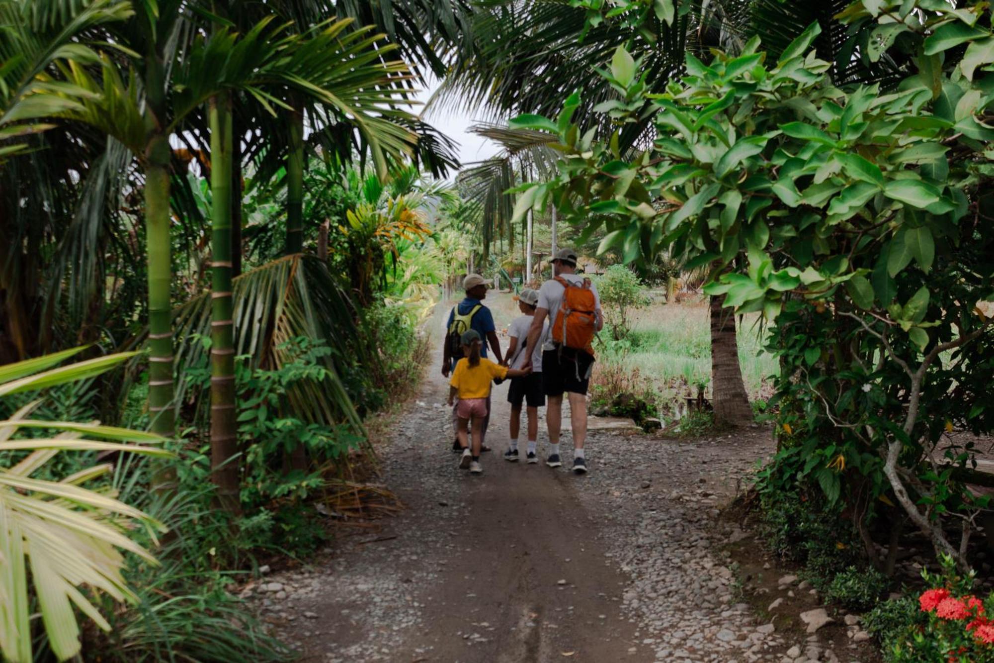 Ambow Homestay Jungle Trekking & Village Tour Bukit Lawang Εξωτερικό φωτογραφία